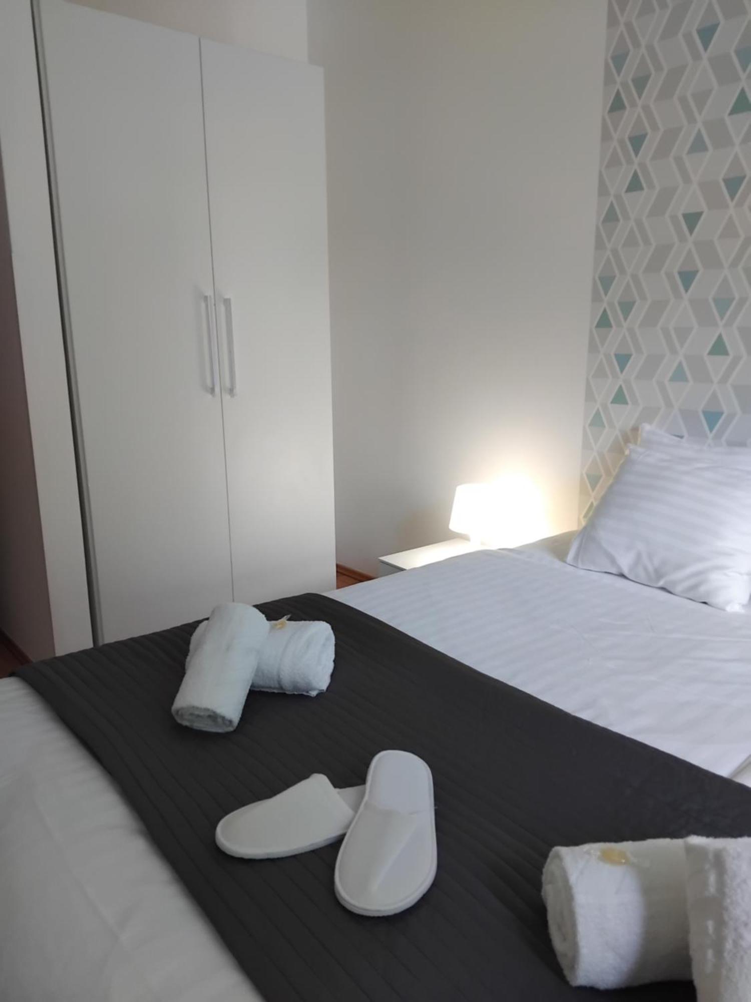 คอร์วิน เซนเตอร์ สวีท Aparthotel บูดาเปสต์ ภายนอก รูปภาพ
